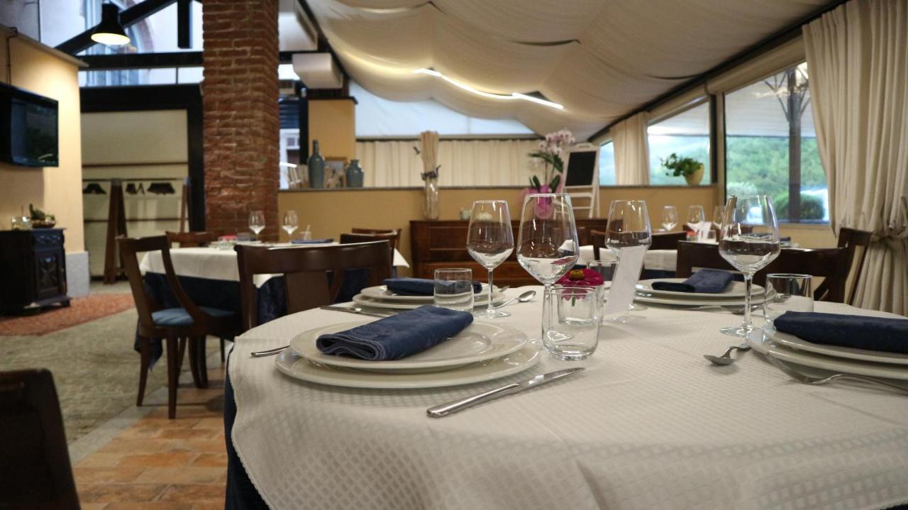 La Regibussa - Hotel Ristorante Asti Exteriör bild