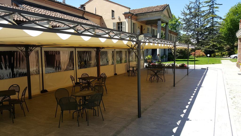 La Regibussa - Hotel Ristorante Asti Exteriör bild